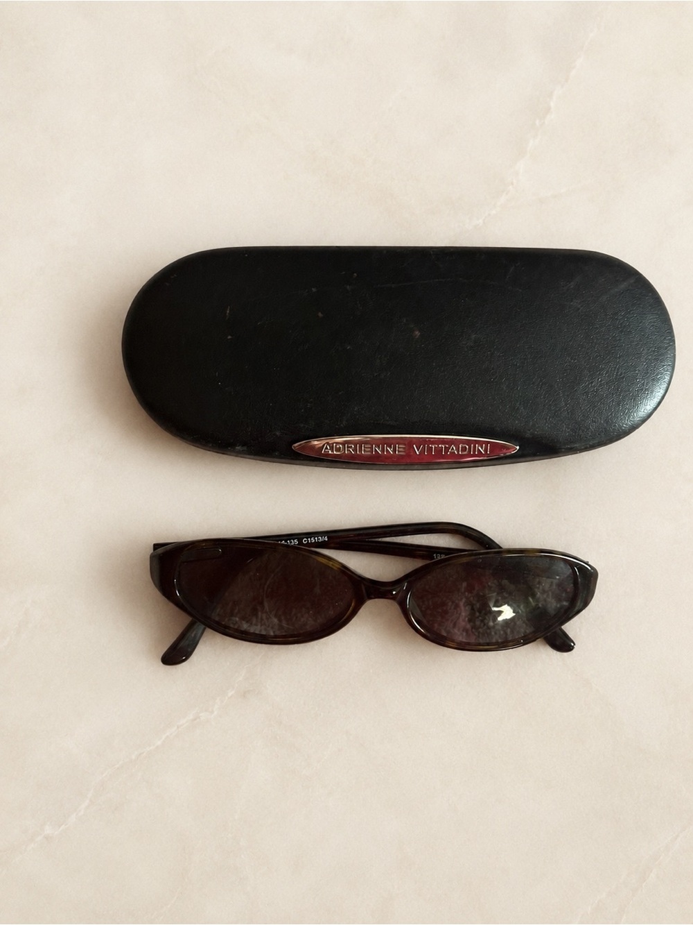 🤎Vintage 1990s Adrienne Vittadini AV5011S Oval Sunglasses Brown Tortoise w Case